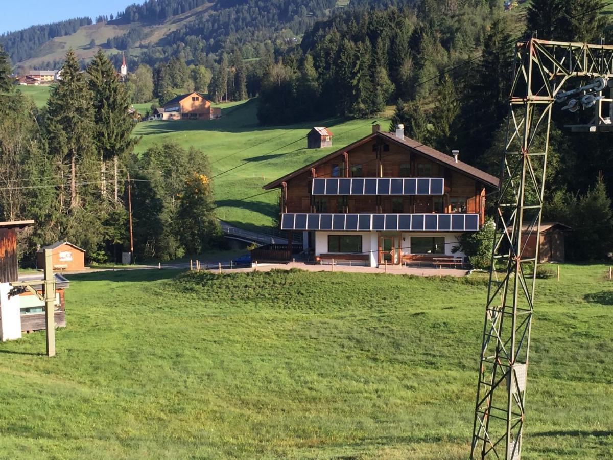 Apartamento Kraehenberg Am Rande Der Wildnis Sibratsgfäll Exterior foto